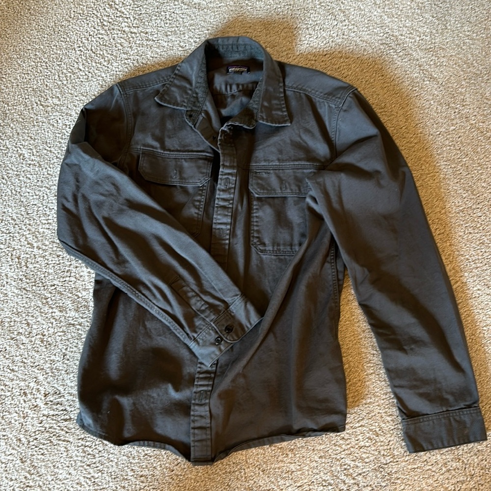 Patagonia men’s work wear shirt